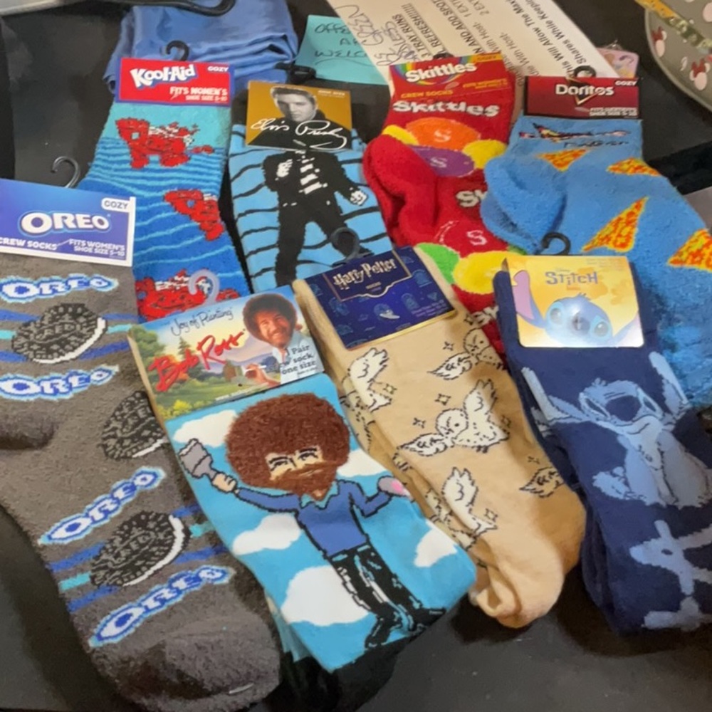 Random NWT Socks (Actor/Singer/Movie/Food/etc) 1Ct - Picture 2 of 12